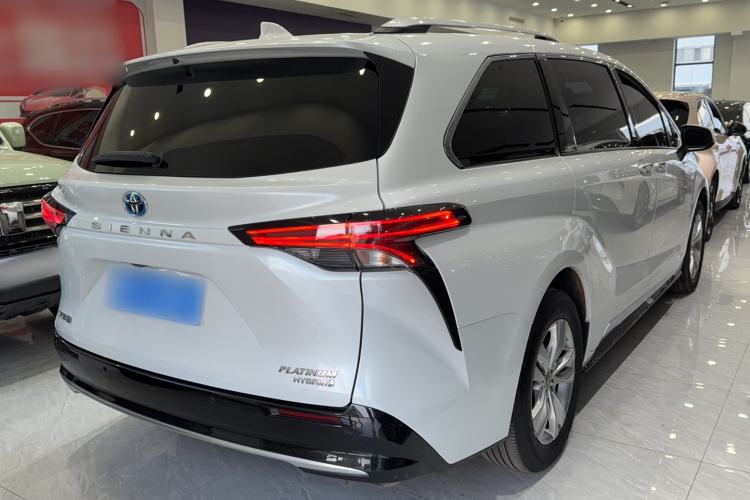 Used Toyota SIENNA 2021 2.5L Hybrid Platinum Edition Exterior 4