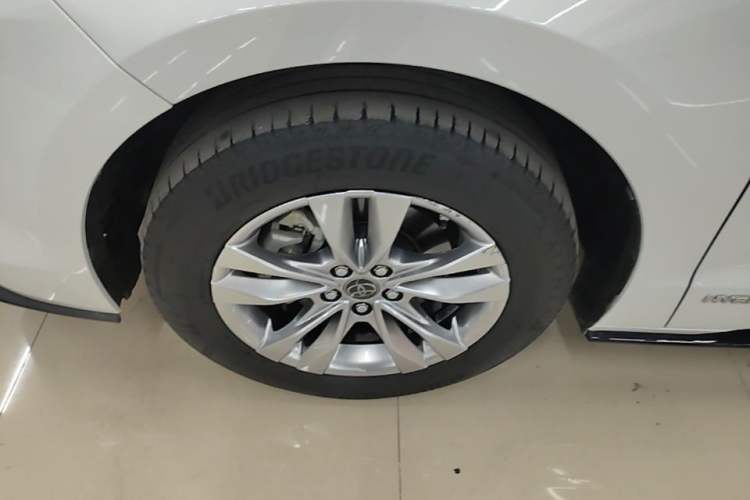 Used Toyota SIENNA 2021 2.5L Hybrid Ultimate Edition Exterior 4