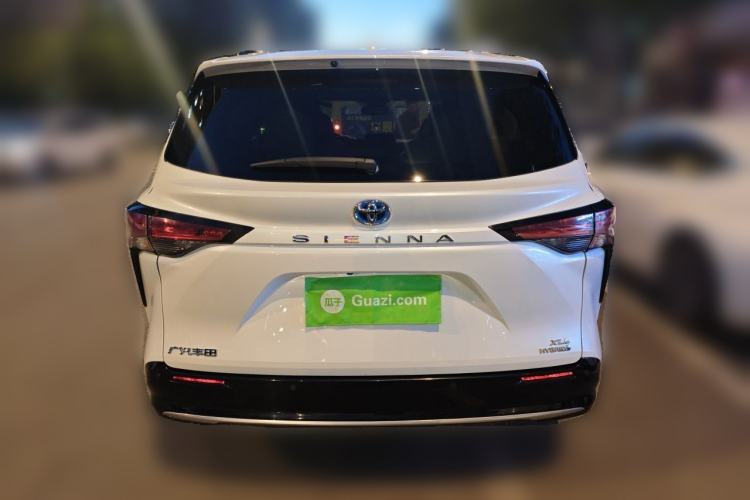 Used Toyota SIENNA 2021 2.5L Hybrid Luxury Edition Exterior 4