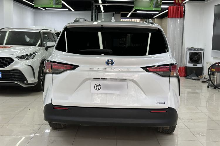 Used Toyota SIENNA 2021 2.5L Hybrid Comfort Edition Exterior 4