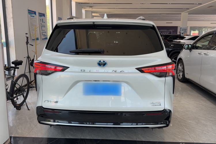 Used Toyota SIENNA 2021 2.5L Hybrid Premium Edition Exterior 4