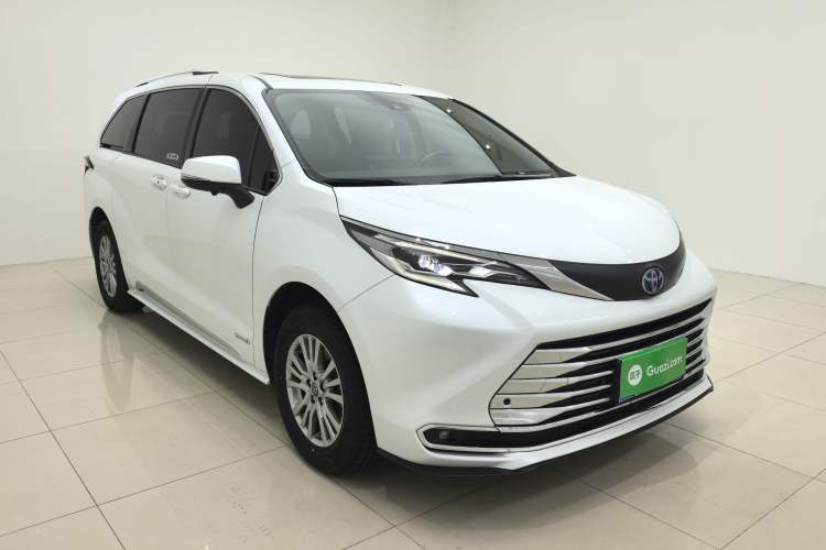 Used Toyota SIENNA 2021 2.5L Hybrid Comfort Edition Exterior 4