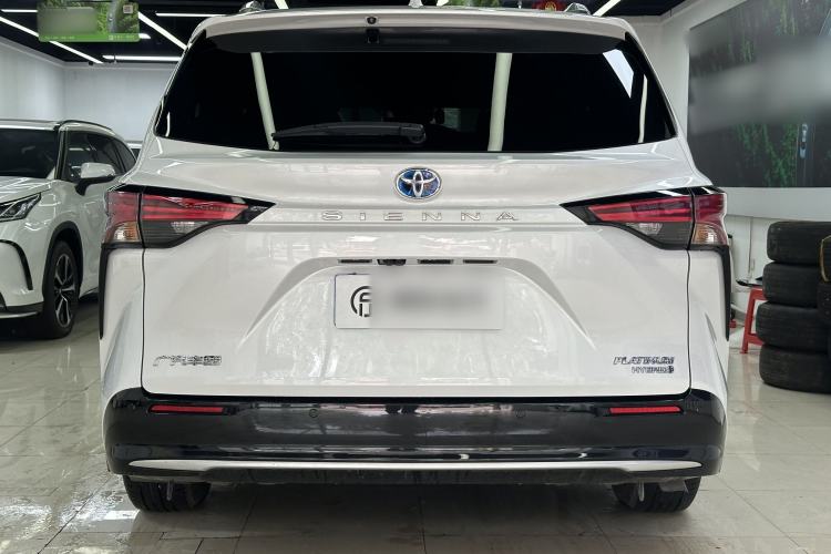 Used Toyota SIENNA 2021 2.5L Hybrid Platinum Edition Exterior 4
