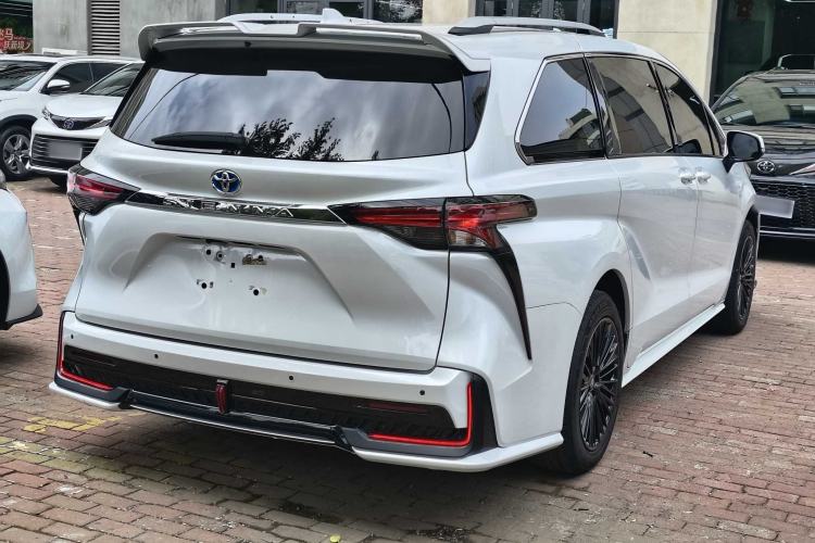 Used Toyota SIENNA 2021 2.5L Hybrid Comfort Edition Exterior 5