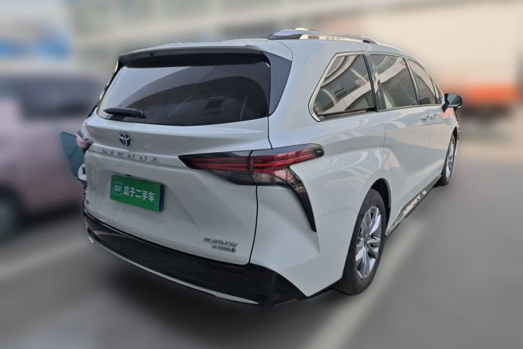 Used Toyota SIENNA 2021 2.5L Hybrid Platinum Edition Exterior 5