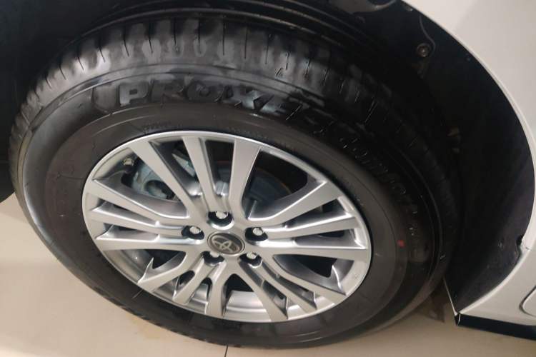 Used Toyota SIENNA 2021 2.5L Hybrid Premium Edition Exterior 5