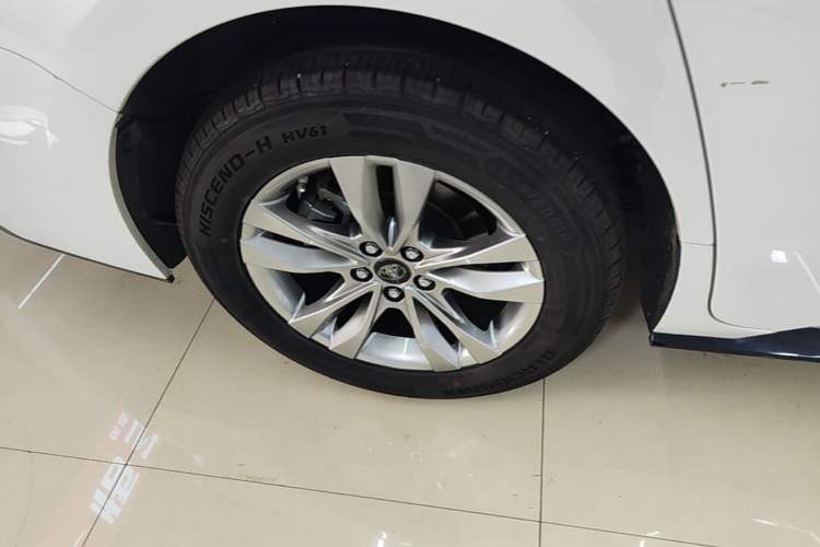 Used Toyota SIENNA 2021 2.5L Hybrid Ultimate Edition Exterior 5