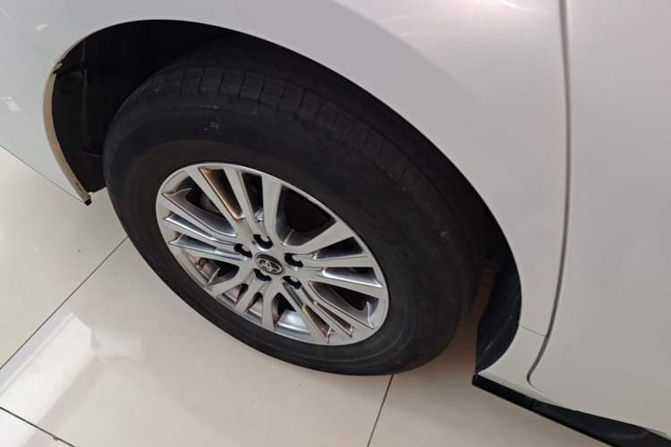 Used Toyota SIENNA 2021 2.5L Hybrid Luxury Edition Exterior 5