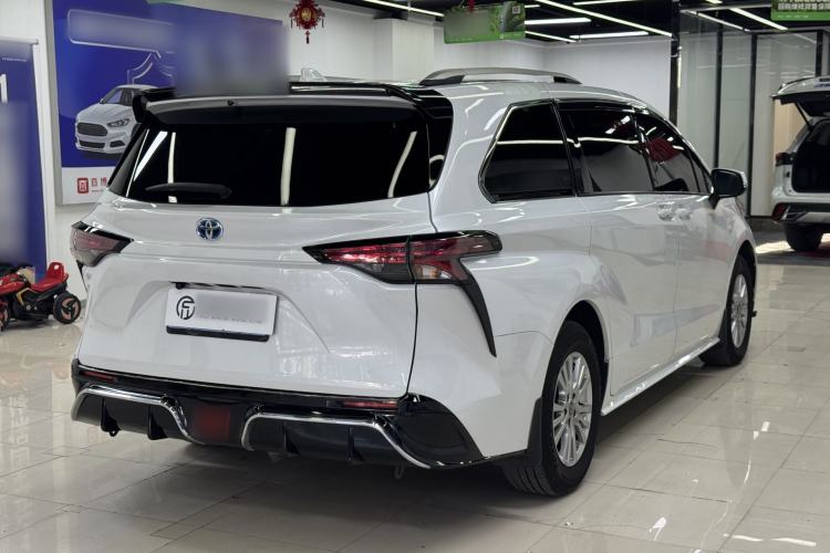 Used Toyota SIENNA 2021 2.5L Hybrid Comfort Edition Exterior 5