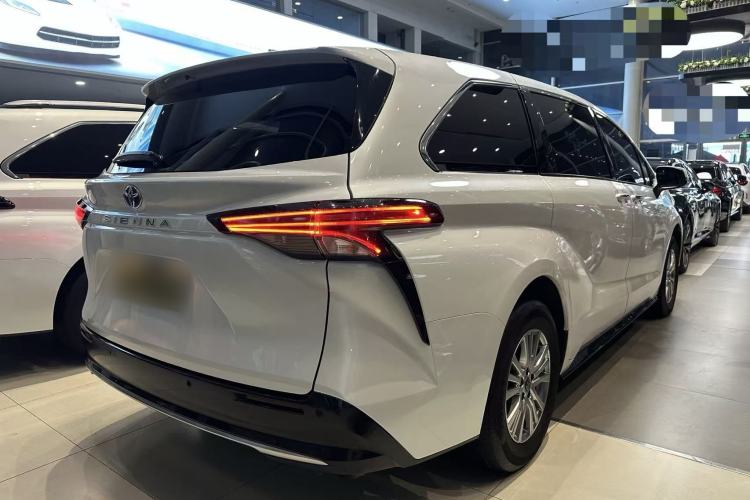 Used Toyota SIENNA 2021 2.5L Hybrid Premium Edition Exterior 5