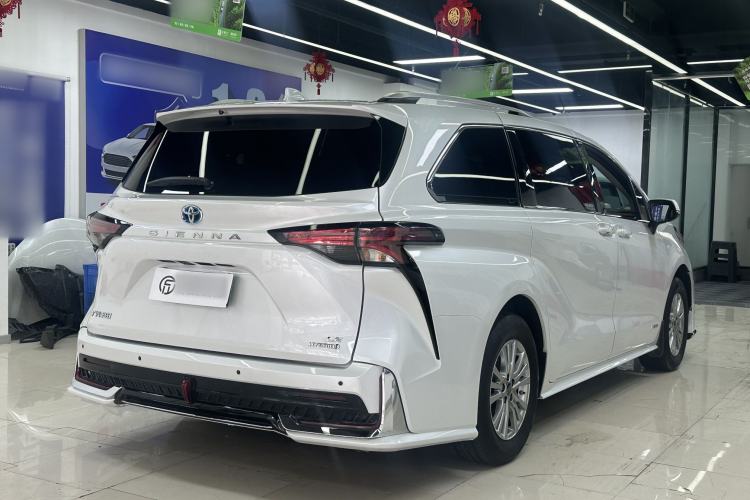 Used Toyota SIENNA 2021 2.5L Hybrid Comfort Edition Exterior 5