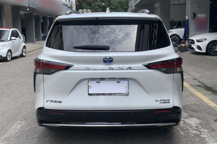 Used Toyota SIENNA 2021 2.5L Hybrid Platinum Edition Exterior 5