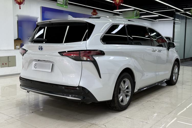 Used Toyota SIENNA 2021 2.5L Hybrid Ultimate Edition Exterior 5