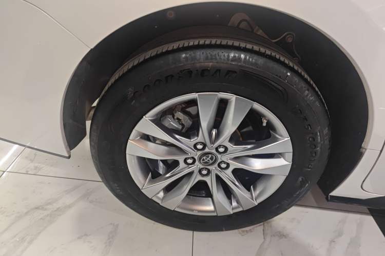 Used Toyota SIENNA 2021 2.5L Hybrid Ultimate Edition Exterior 5