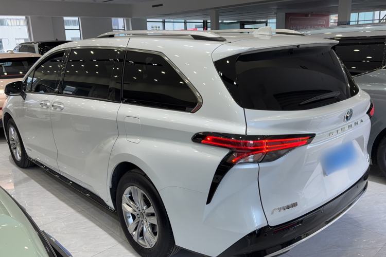 Used Toyota SIENNA 2021 2.5L Hybrid Platinum Edition Exterior 6