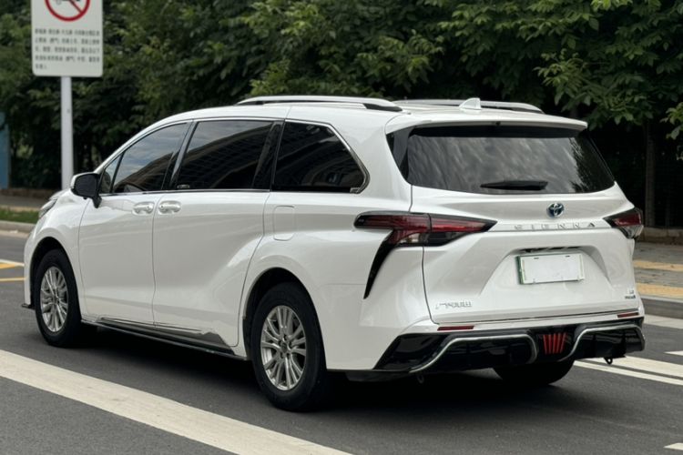Used Toyota SIENNA 2021 2.5L Hybrid Comfort Edition Exterior 6