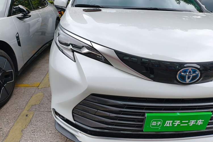Used Toyota SIENNA 2021 2.5L Hybrid Ultimate Edition Exterior 6