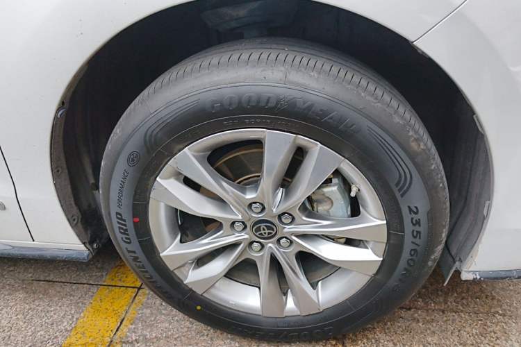 Used Toyota SIENNA 2021 2.5L Hybrid Ultimate Edition Exterior 7