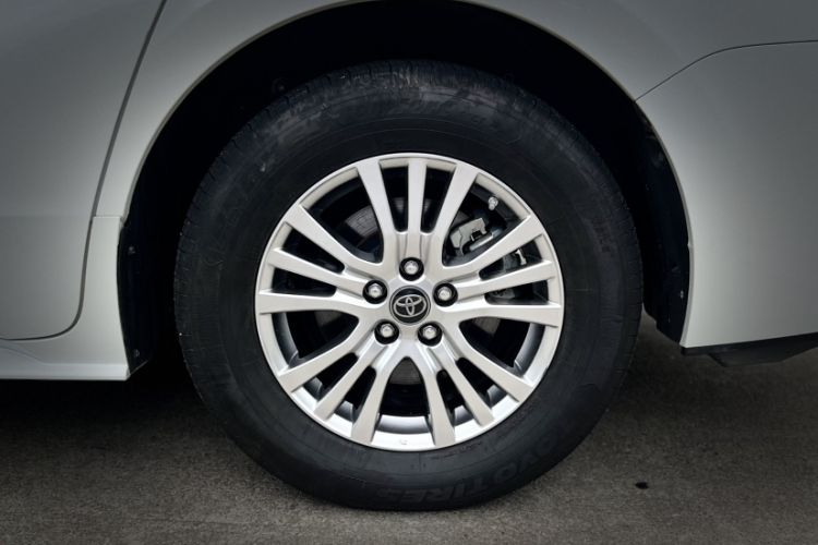Used Toyota SIENNA 2021 2.5L Hybrid Comfort Edition Exterior 8