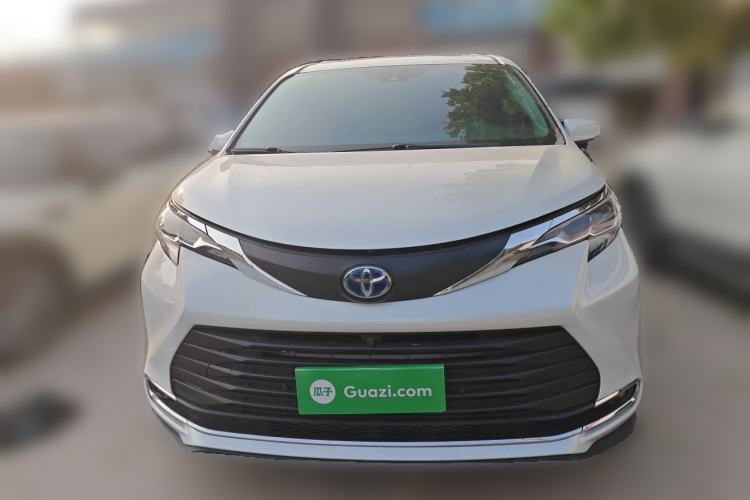 Used Toyota SIENNA 2021 2.5L Hybrid Luxury Welfare Edition Front