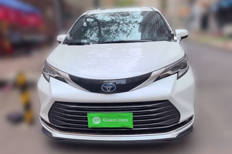 Used Toyota SIENNA 2021 2.5L Hybrid Premium Edition Front