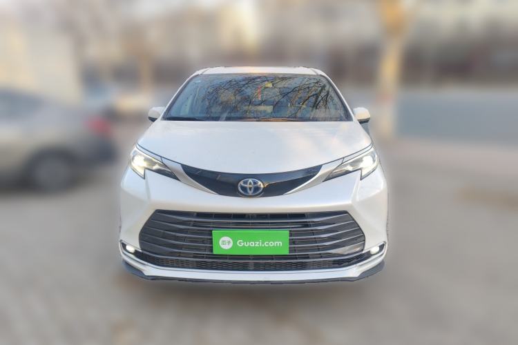 Used Toyota SIENNA 2021 2.5L Hybrid Ultimate Edition Front