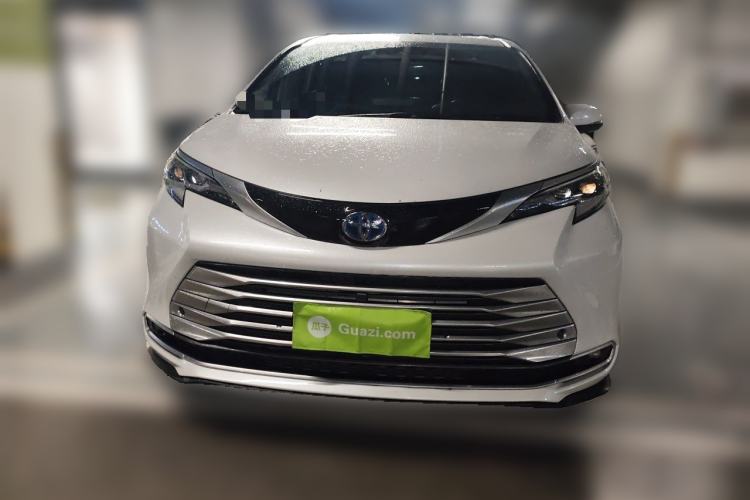 Used Toyota SIENNA 2021 2.5L Hybrid Platinum Edition Front