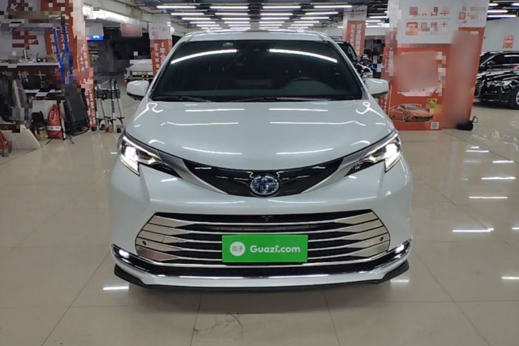 Used Toyota SIENNA 2021 2.5L Hybrid Ultimate Edition Front