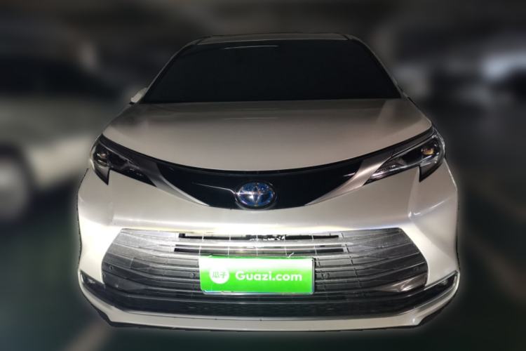 Used Toyota SIENNA 2021 2.5L Hybrid Premium Edition Front