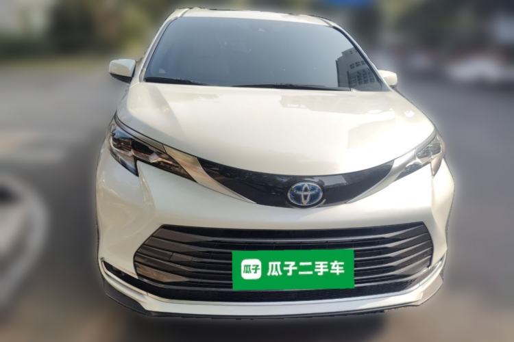 Used Toyota SIENNA 2021 2.5L Hybrid Premium Edition Front