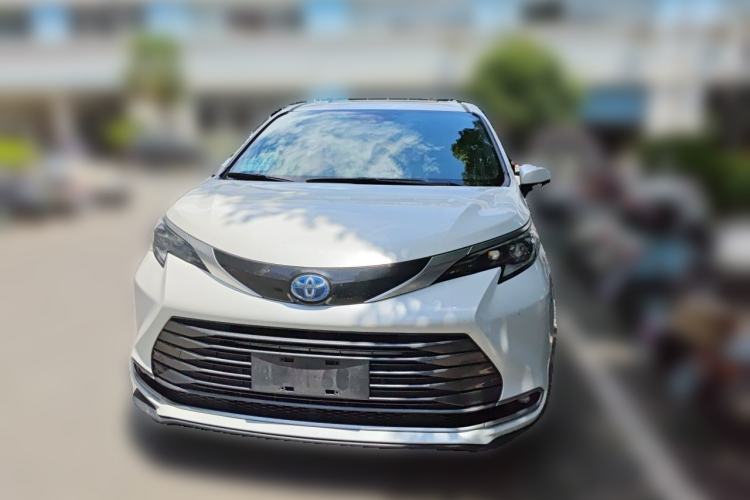 Used Toyota SIENNA 2021 2.5L Hybrid Ultimate Edition Front