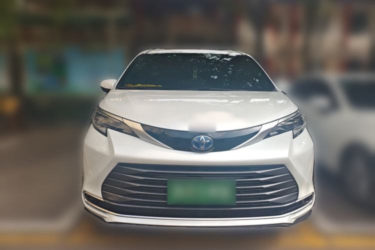Used Toyota SIENNA 2021 2.5L Hybrid Ultimate Edition Front