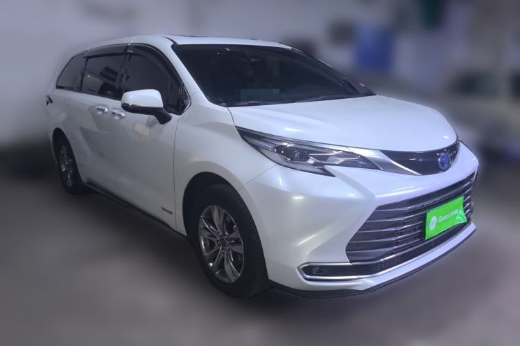 Used Toyota SIENNA 2021 2.5L Hybrid Premium Edition Front Right 45 Deg