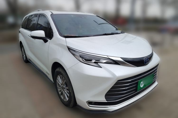 Used Toyota SIENNA 2021 2.5L Hybrid Premium Edition Front Right 45 Deg