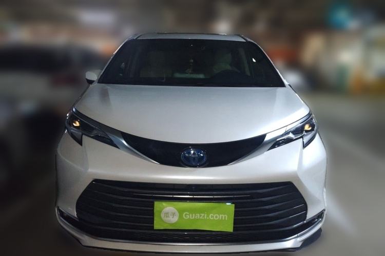 Used Toyota SIENNA 2021 2.5L Hybrid Ultimate Edition Front