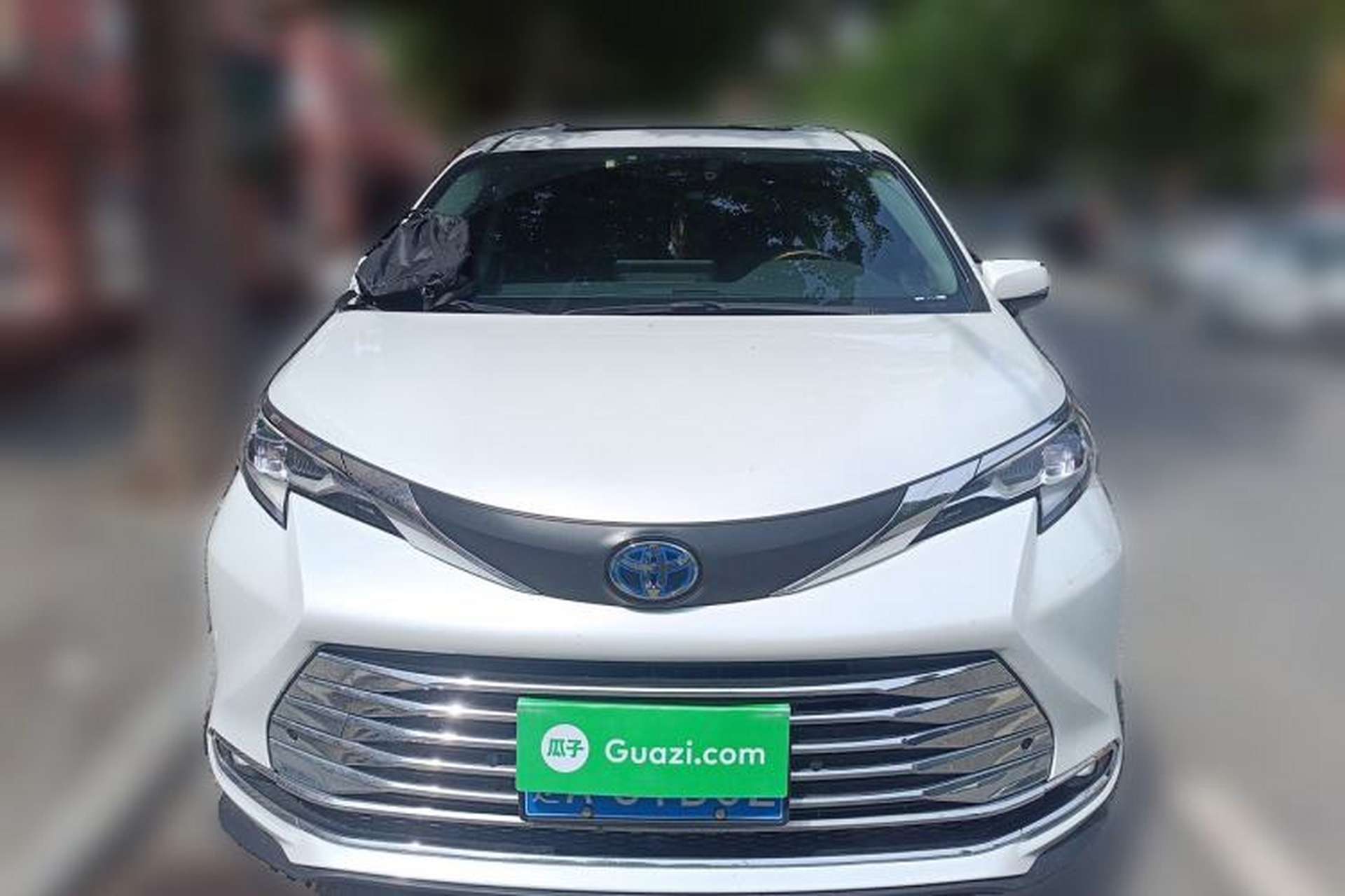 Used Toyota SIENNA 2021 2.5L Hybrid Comfort Edition Front