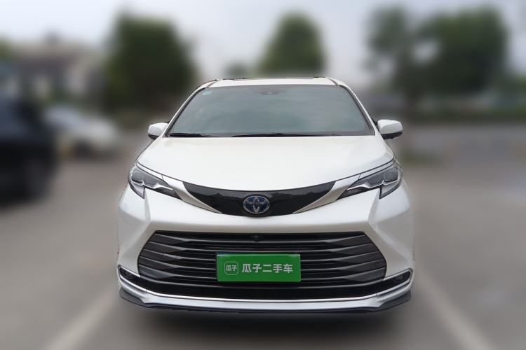 Used Toyota SIENNA 2021 2.5L Hybrid Premium Edition Front