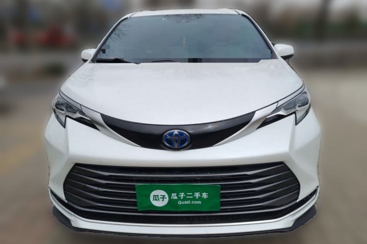 Used Toyota SIENNA 2021 2.5L Hybrid Premium Edition Front