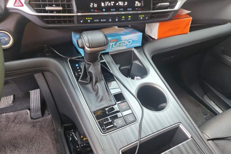 Used Toyota SIENNA 2021 2.5L Hybrid Premium Edition Gear Lever