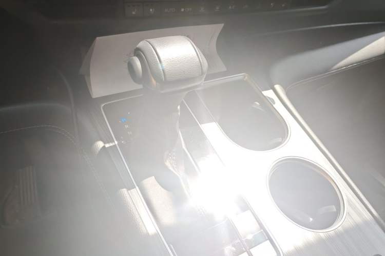 Used Toyota SIENNA 2021 2.5L Hybrid Ultimate Edition Gear Lever