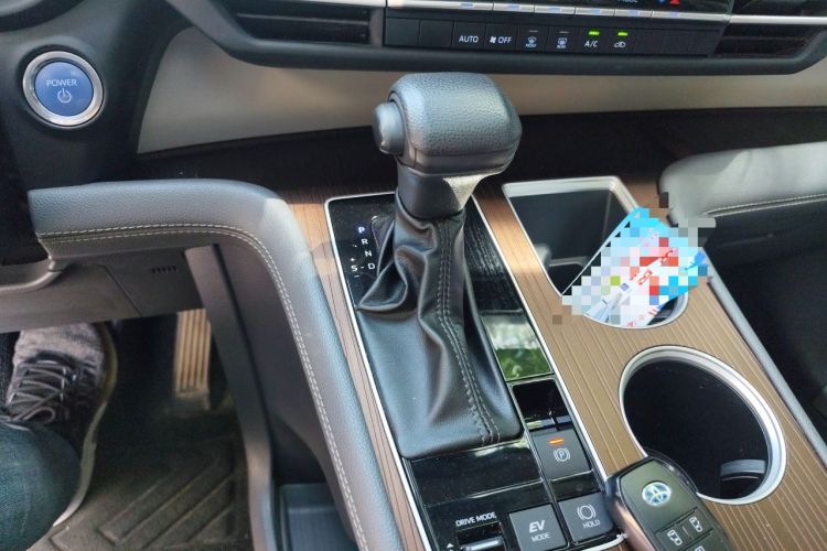 Used Toyota SIENNA 2021 2.5L Hybrid Comfort Edition Gear Lever