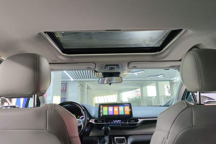 Used Toyota SIENNA 2021 2.5L Hybrid Comfort Edition Headliner