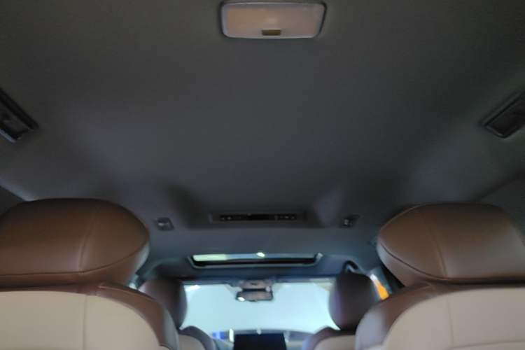 Used Toyota SIENNA 2021 2.5L Hybrid Premium Edition Headliner