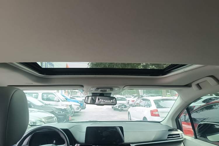 Used Toyota SIENNA 2021 2.5L Hybrid Luxury Edition Headliner