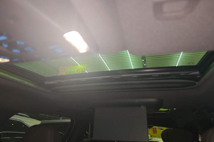 Used Toyota SIENNA 2021 2.5L Hybrid Platinum Edition Headliner