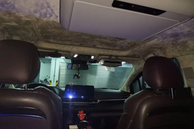 Used Toyota SIENNA 2021 2.5L Hybrid Comfort Edition Headliner