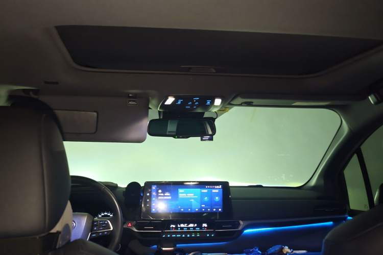 Used Toyota SIENNA 2021 2.5L Hybrid Premium Edition Headliner