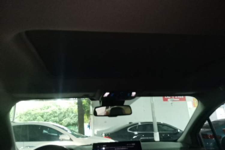 Used Toyota SIENNA 2021 2.5L Hybrid Premium Edition Headliner