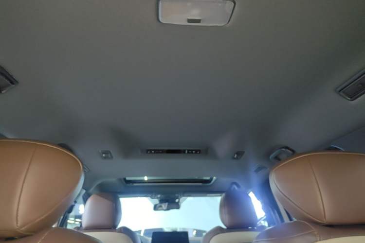 Used Toyota SIENNA 2021 2.5L Hybrid Premium Edition Headliner