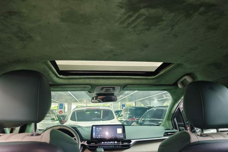 Used Toyota SIENNA 2021 2.5L Hybrid Comfort Edition Headliner